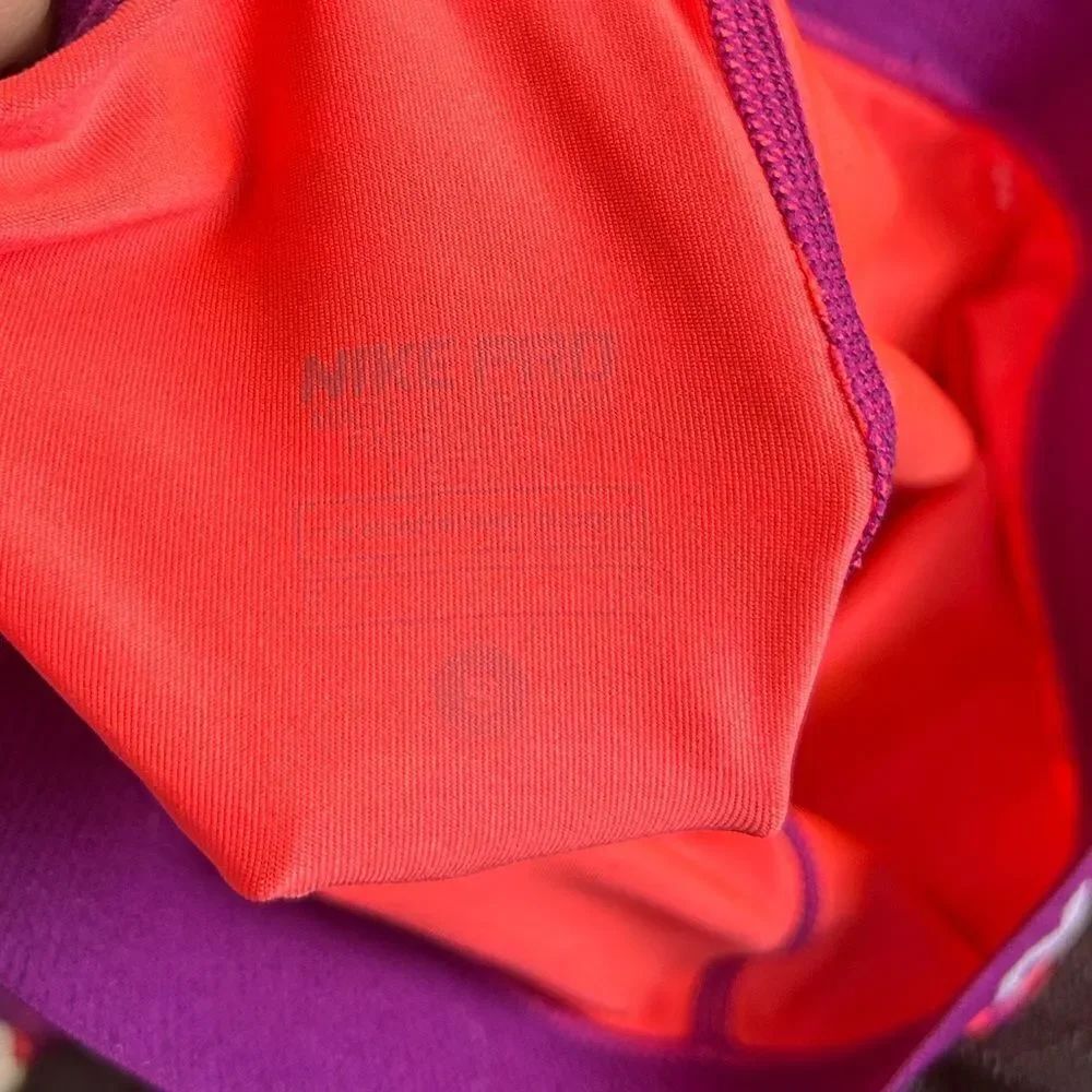 Nike Pro Capri Leggings - Picture 4 of 4